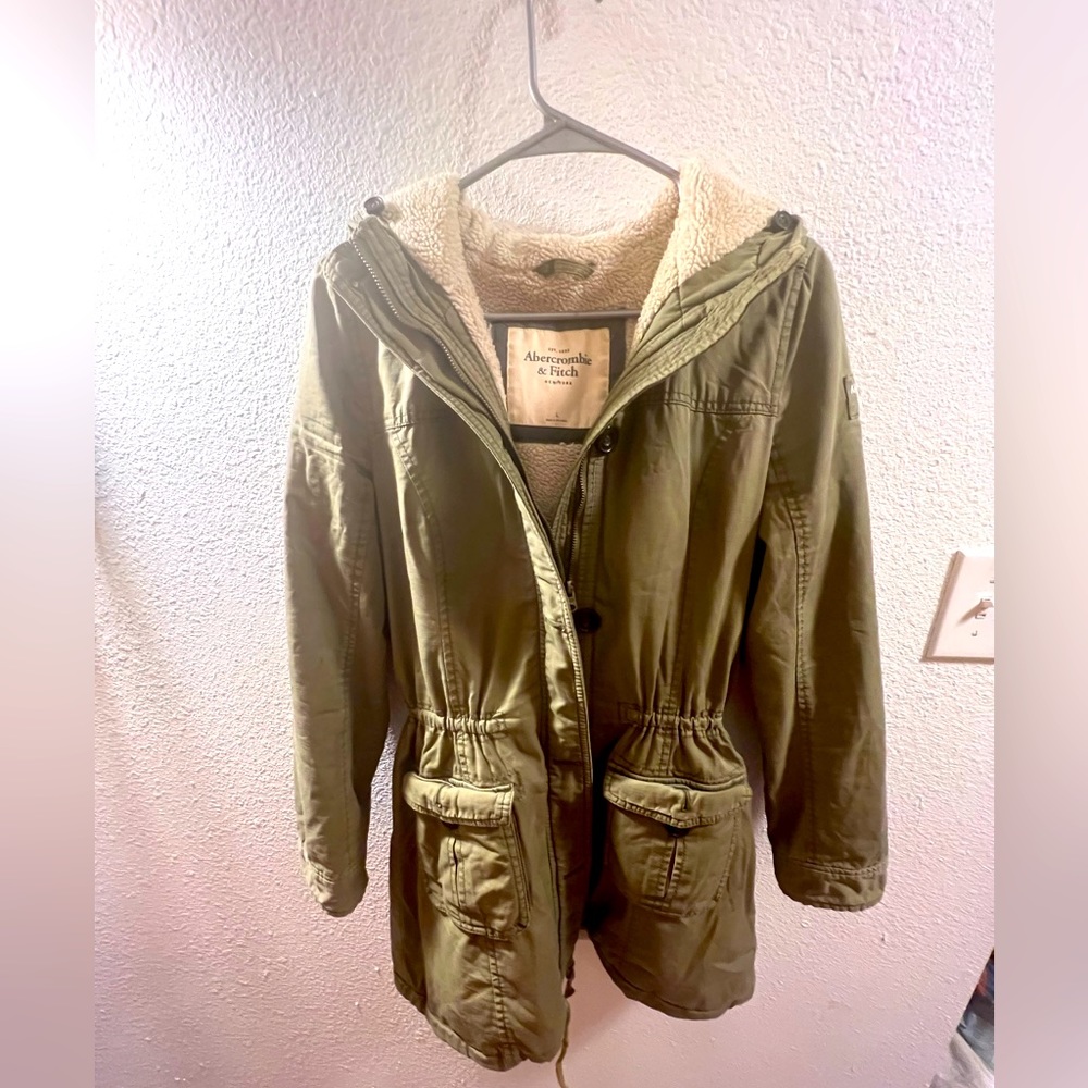 Cute and very warm Abercrombie & Fitch long jacket